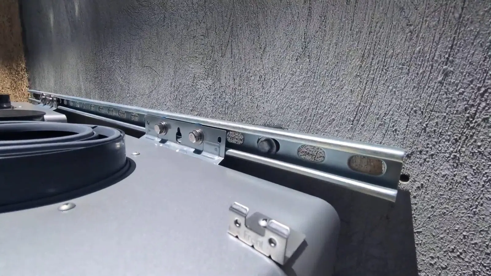 Unit overview used in outdoor tankless water heater