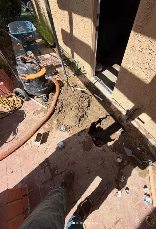 Plumbing leak detection with focus on repair site overview