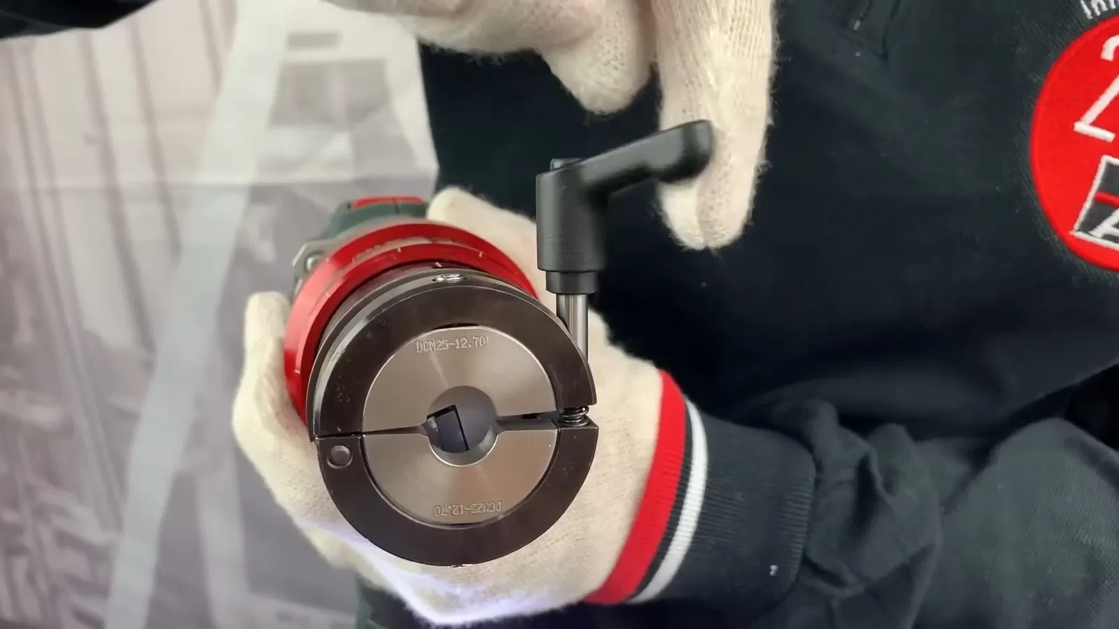 Fitting tools during professional plumbing tools