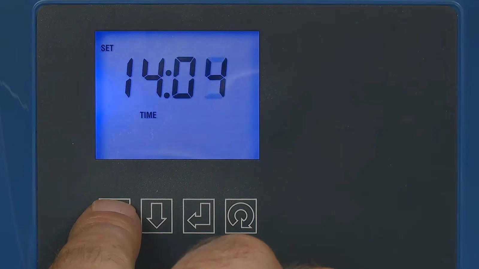 Water Softener Installation Programming Display Programming display during water softener installation